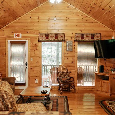 Mountain Seclusion Villa Sevierville Dış mekan fotoğraf